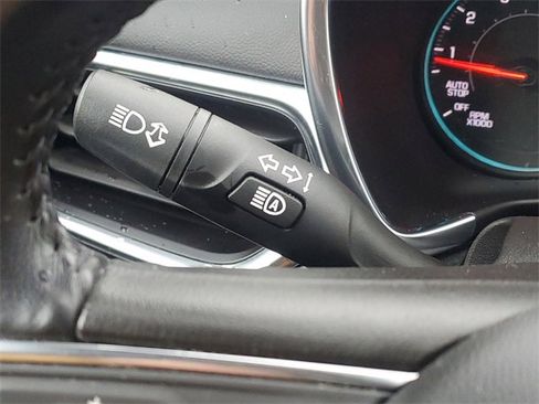 Used 2021 Chevrolet Equinox LT image 12