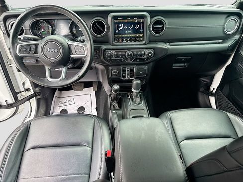 Used 2023 Jeep Wrangler Unlimited Sahara w/ Cold Weather Group AWD/4WD image 24