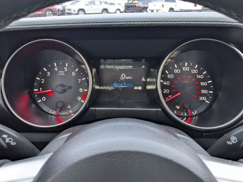 Used 2018 Ford Mustang Shelby GT350 w/ Convenience Package image 29