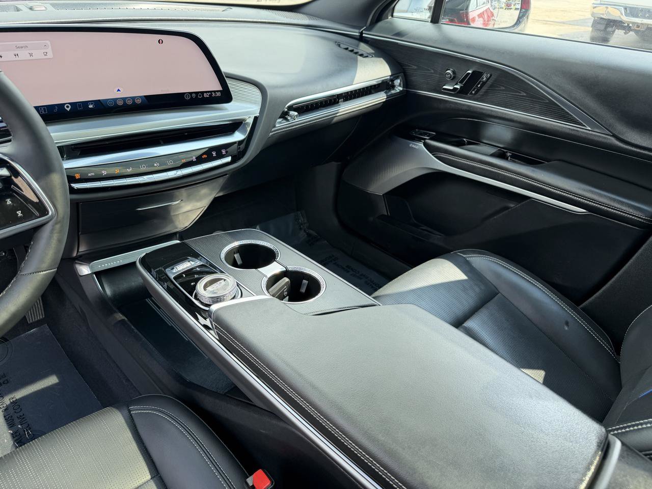 Used 2024 Cadillac Lyriq Luxury w/ LPO, Floor Liner Package AWD/4WD image 23