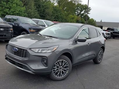 New 2025 Ford Escape SE