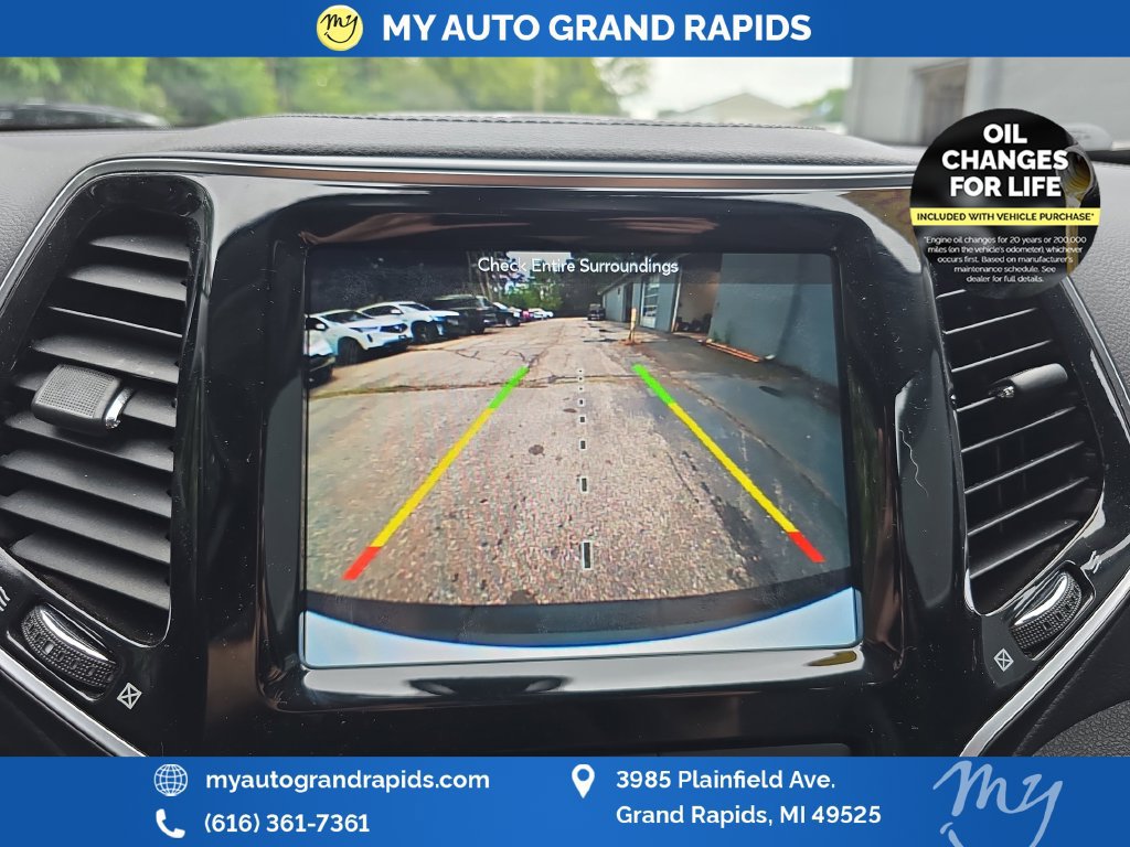 Used 2019 Jeep Cherokee Limited AWD/4WD image 20