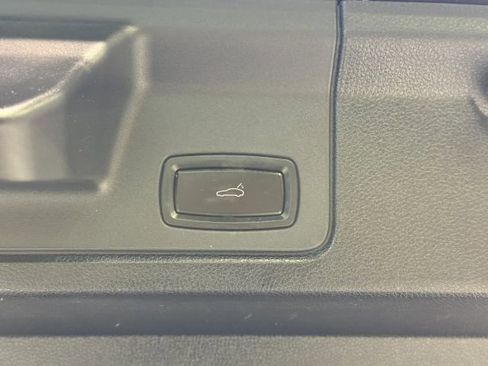 Used 2014 Porsche Panamera image 32