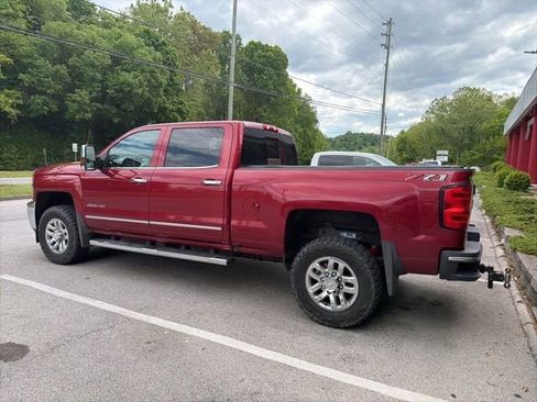 Used 2019 Chevrolet Silverado 2500 LTZ w/ Duramax Plus Package AWD/4WD image 8
