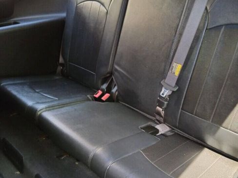 Used 2012 GMC Acadia Denali image 11