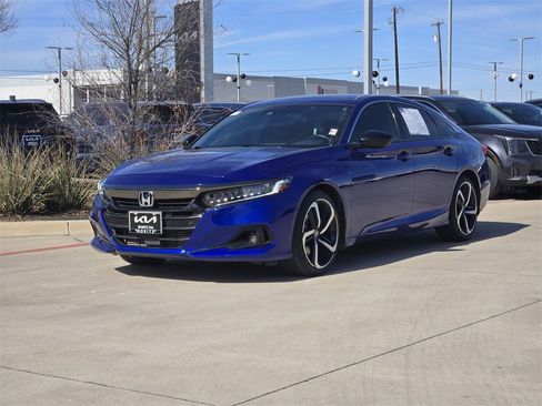 Used 2021 Honda Accord Sport image 2