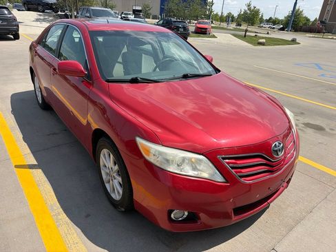 Used 2010 Toyota Camry XLE FWD image 13
