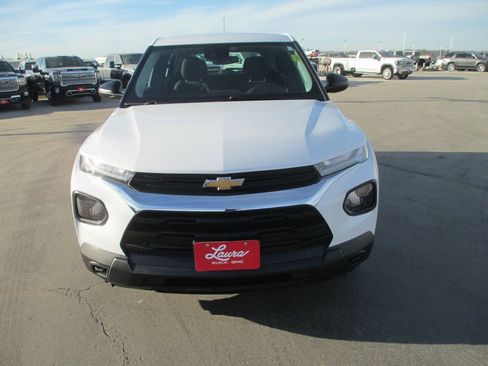 Used 2023 Chevrolet TrailBlazer LS image 10
