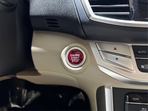 Used 2013 Honda Accord EX-L image 29