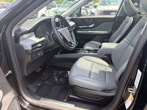 Certified 2022 Lincoln Corsair AWD w/ Premium Package image 12