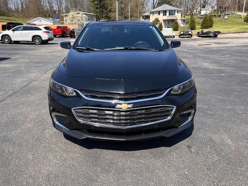 Used 2016 Chevrolet Malibu LT image 2
