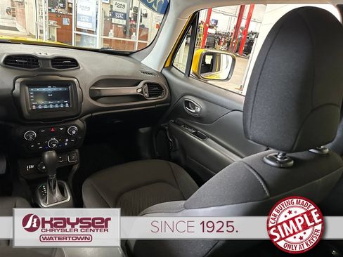 Certified 2018 Jeep Renegade Altitude AWD/4WD image 12