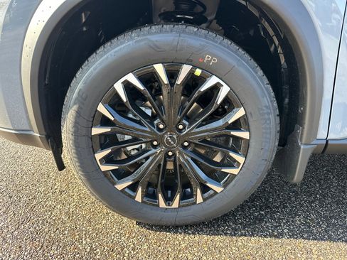 New 2026 Nissan Rogue SV image 11