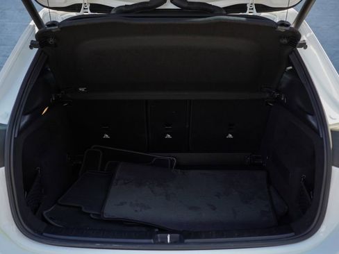 Used 2022 Mercedes-Benz GLA 250 4MATIC image 35