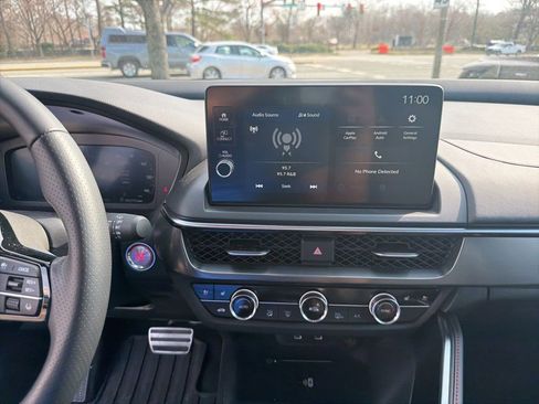 Used 2025 Acura ADX A-Spec image 17