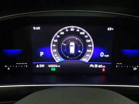 Used 2023 Volkswagen Tiguan SE image 31