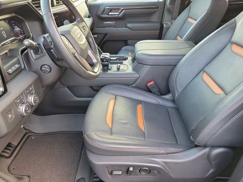 Used 2024 GMC Sierra 1500 AT4 w/ Technology Package image 12