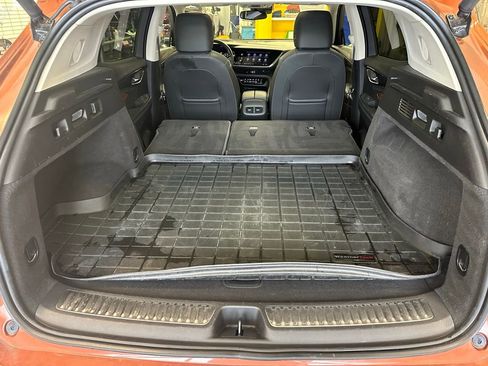 Used 2021 Buick Envision Essence w/ Technology Package I image 33