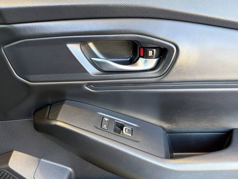 Used 2023 Honda Accord EX image 20