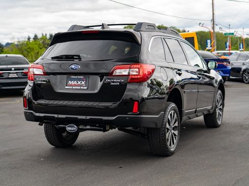 Used 2017 Subaru Outback 3.6R Limited AWD/4WD image 9