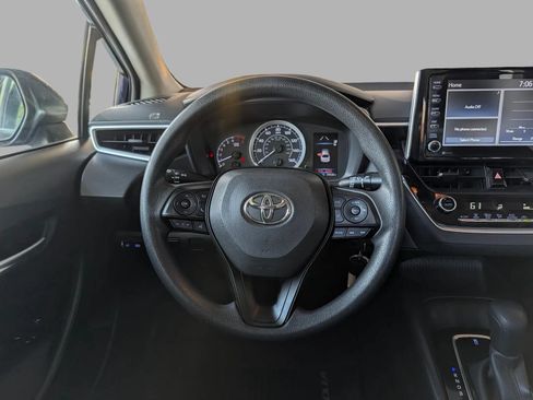Used 2021 Toyota Corolla LE FWD image 22