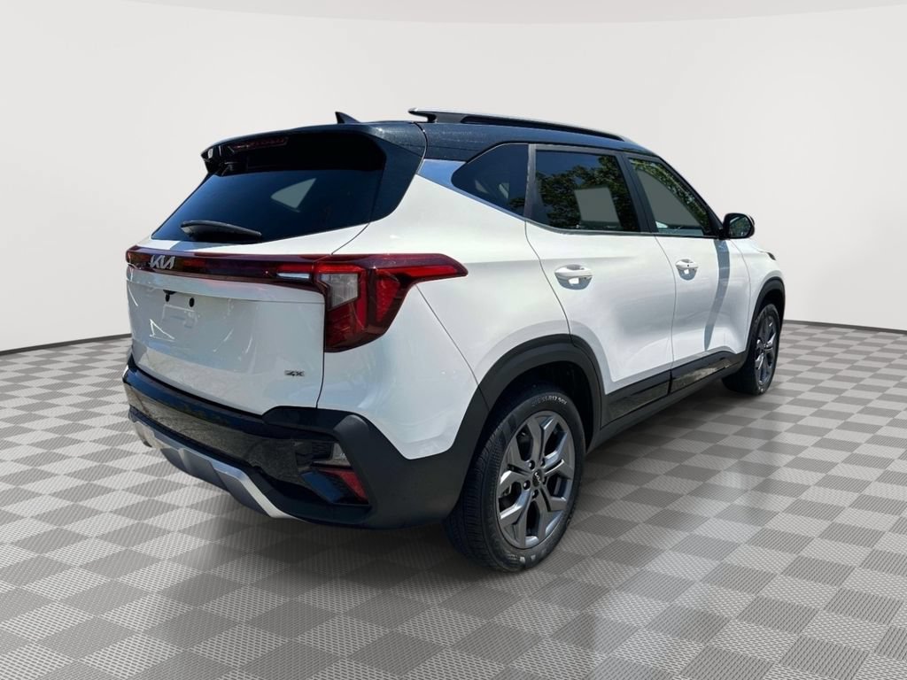 Used 2024 Kia Seltos S AWD/4WD image 3