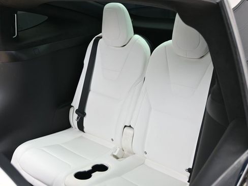 Used 2017 Tesla Model X 90D image 42