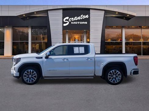 Certified 2022 GMC Sierra 1500 Denali w/ Denali Reserve Package AWD/4WD image 2
