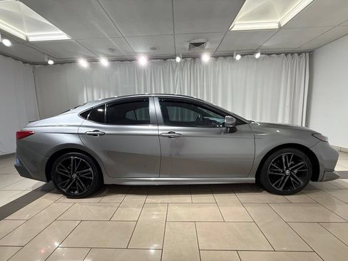 Used 2025 Toyota Camry XSE AWD/4WD image 6
