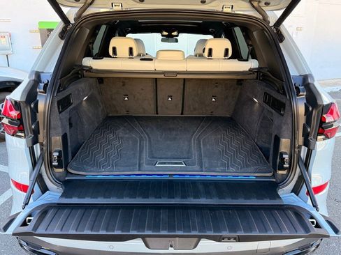 Used 2024 BMW X5 xDrive50e w/ M Sport Package image 7