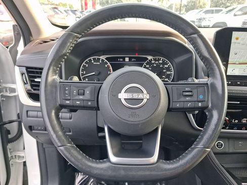 Certified 2022 Nissan Rogue SL w/ SL Premium Package FWD image 18