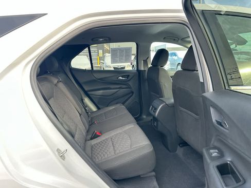 Used 2020 Chevrolet Equinox LT w/ Driver Convenience Package image 25