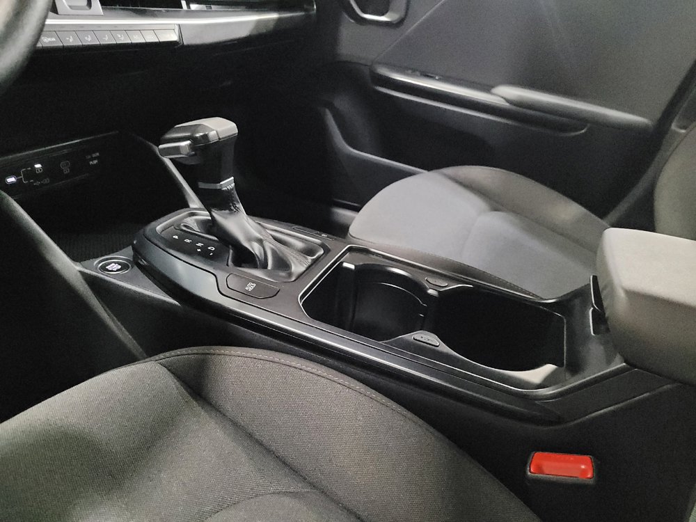 Used 2025 Kia K4 FWD image 26