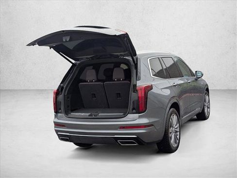 Used 2020 Cadillac XT6 Premium Luxury image 5