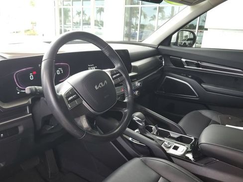 Certified 2024 Kia Telluride LX FWD image 21