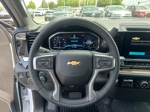 New 2025 Chevrolet Silverado 1500 LT AWD/4WD image 15