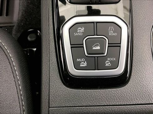 New 2026 Nissan Frontier SV w/ All-Weather Content Package image 41