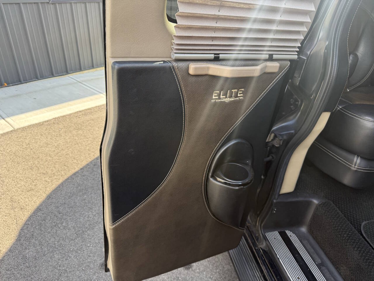 Used 2014 GMC Savana 2500 Extended RWD image 16