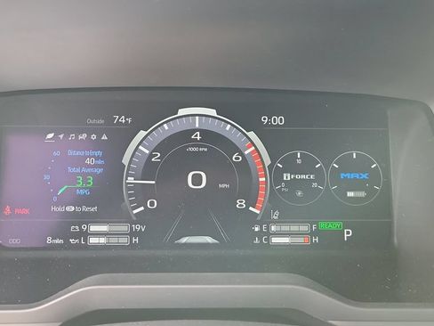 New 2026 Toyota Tundra Limited AWD/4WD image 22