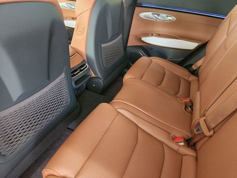 New 2026 Genesis GV70 2.5T Advanced AWD/4WD image 23