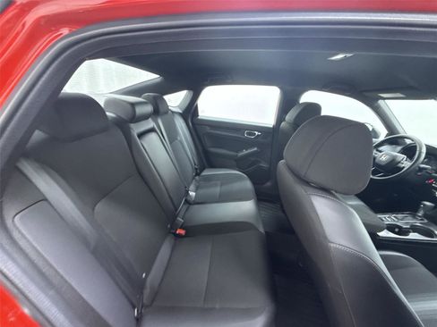 Used 2025 Honda Civic Sport image 29