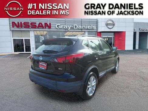 Used 2017 Nissan Rogue Sport SV FWD image 7