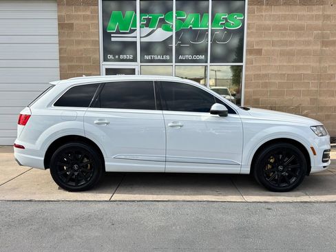 Used 2018 Audi Q7 3.0T Premium Plus w/ Premium Plus Package AWD/4WD image 6