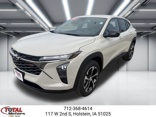 New 2026 Chevrolet Trax RS w/ Driver Confidence Package FWD image 4
