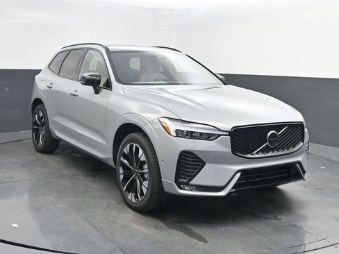 New 2026 Volvo XC60 B5 Plus w/ Protection Package Premier AWD/4WD image 9