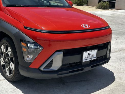Used 2024 Hyundai Kona SEL FWD image 12