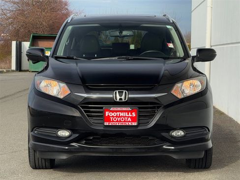 Used 2017 Honda HR-V EX-L image 2