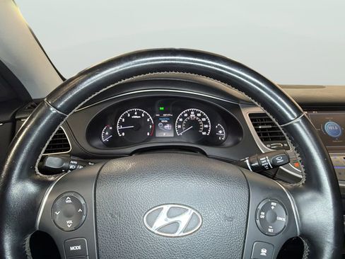 Used 2012 Hyundai Genesis 5.0 R-Spec RWD image 30