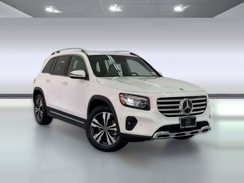 Certified 2025 Mercedes-Benz GLB 250 image 6