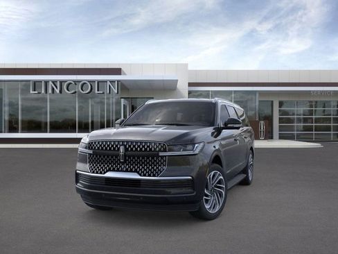 New 2026 Lincoln Navigator L Premier AWD/4WD image 2